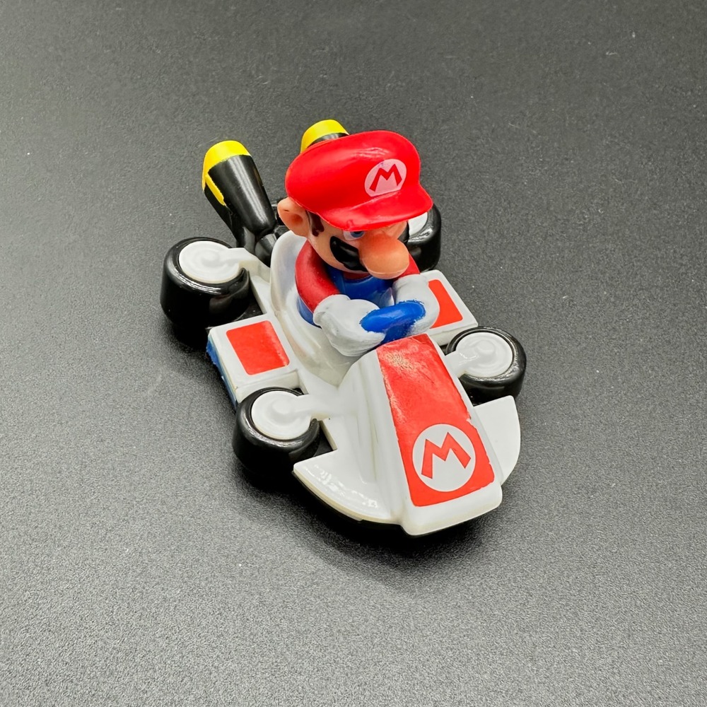 McDonalds 2022 Nintendo Mario Kart‎ Super Mario Bros Figure Toy